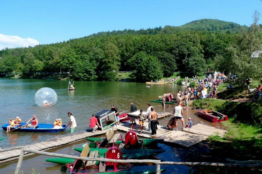 Hostal Kopanicky Dvor Hodruša Exterior foto